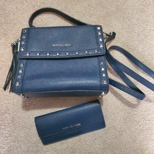 Michale Kors Crossbody and wallet